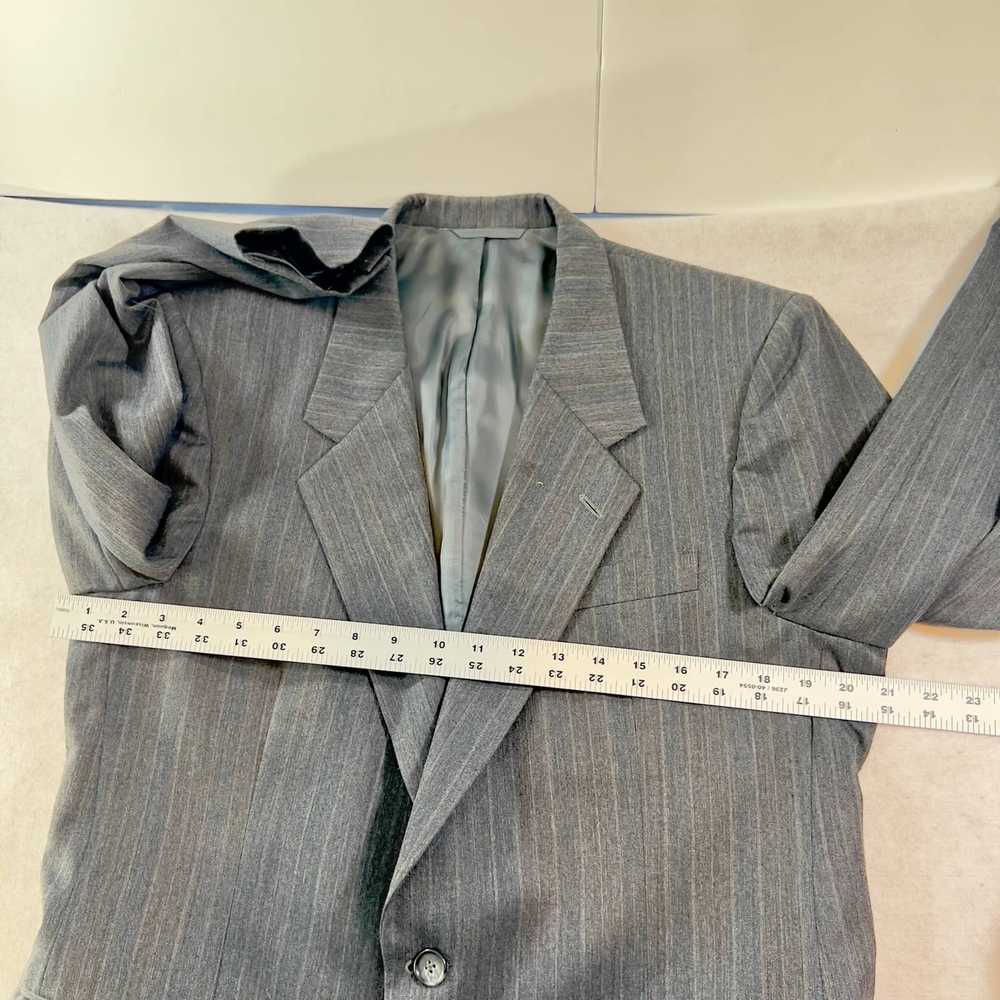 1 2-Piece Suit Guild-Hall Clothes Mens 42R Grey/B… - image 9