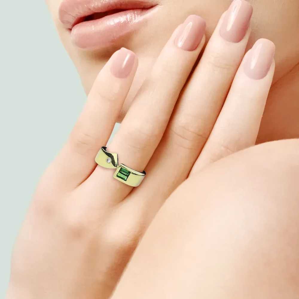 14K Green Tourmaline & Diamond Modern Ring - image 2