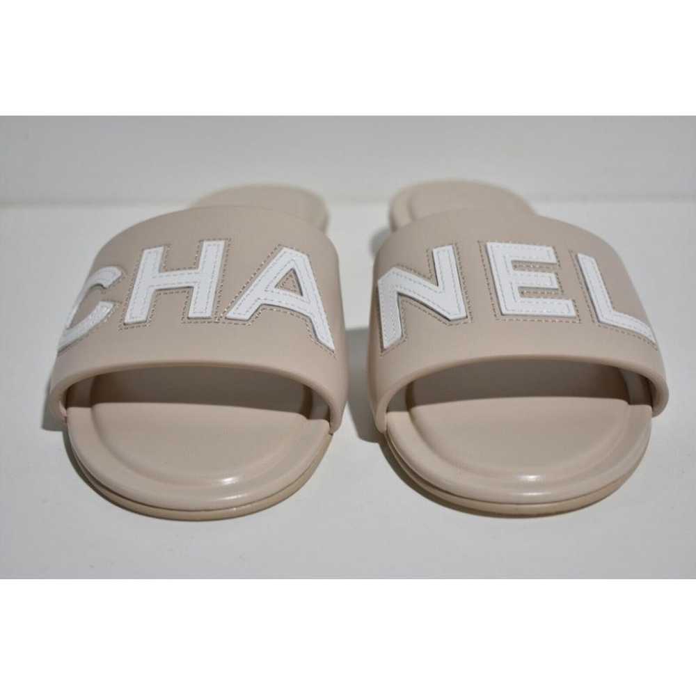 Chanel Leather sandal - image 6