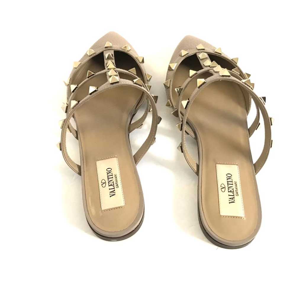 サンダル・ミュール Valentino Garavani Camel Leather Sandals Leather sandal Valentino Garavani Camel size 36.5 EU in