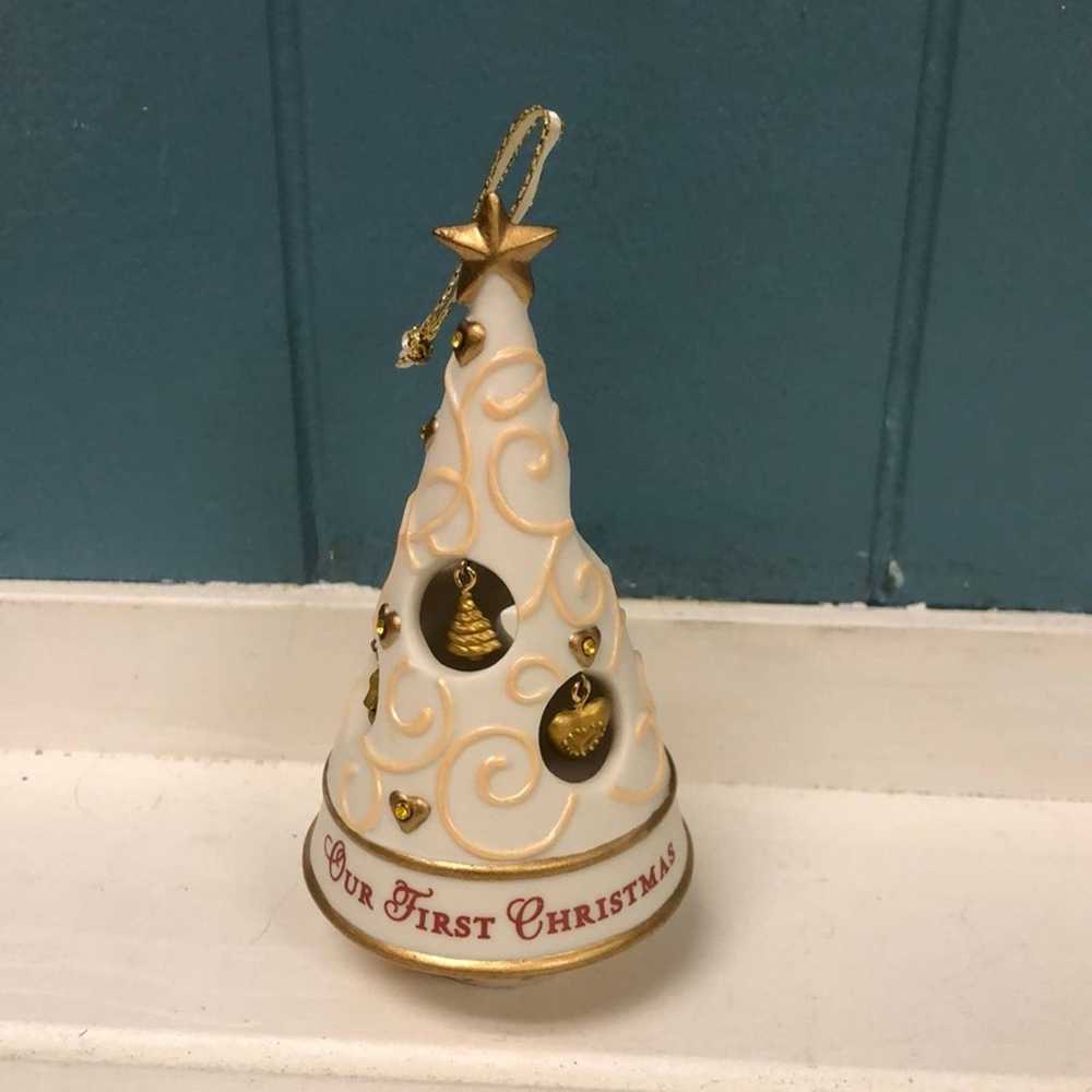 Vintage Hallmark Keepsake Christmas Tree Ornament… - image 1