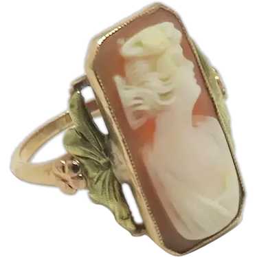 C.1900 10K Tri Color Gold and Shell Cameo Ring Siz