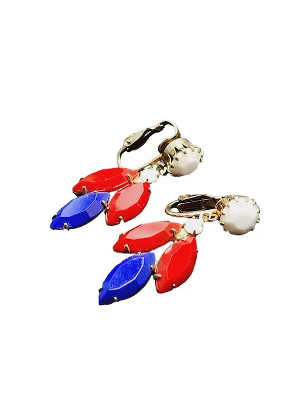 Vintage Patriotic Rhinestone Dangle Clip Earrings… - image 2