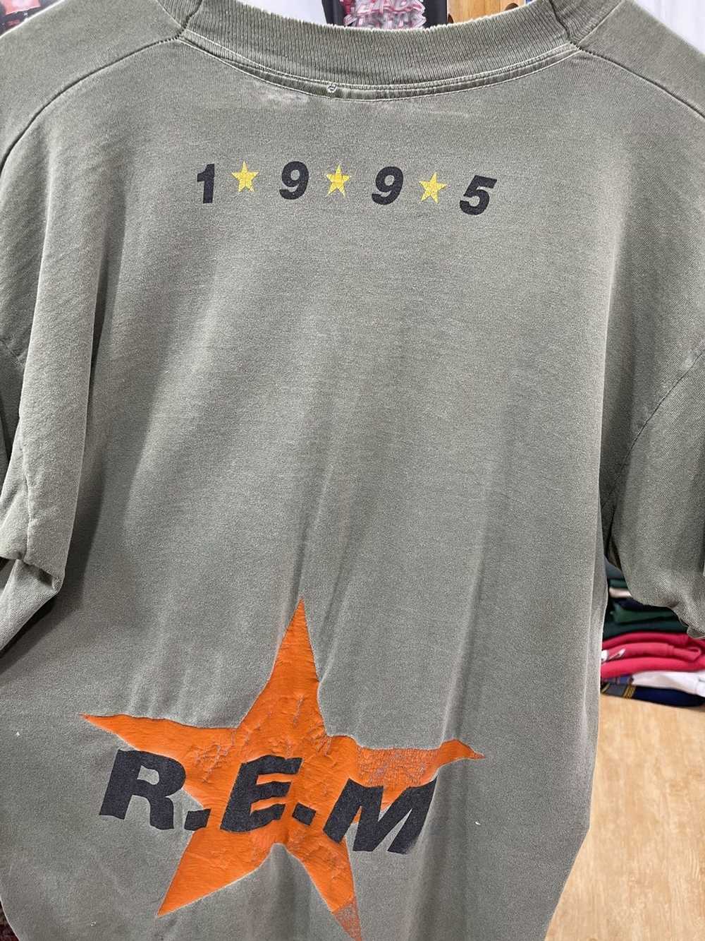 R.E.M. × Vintage vintage 1995 REM Monster Star Sh… - image 10