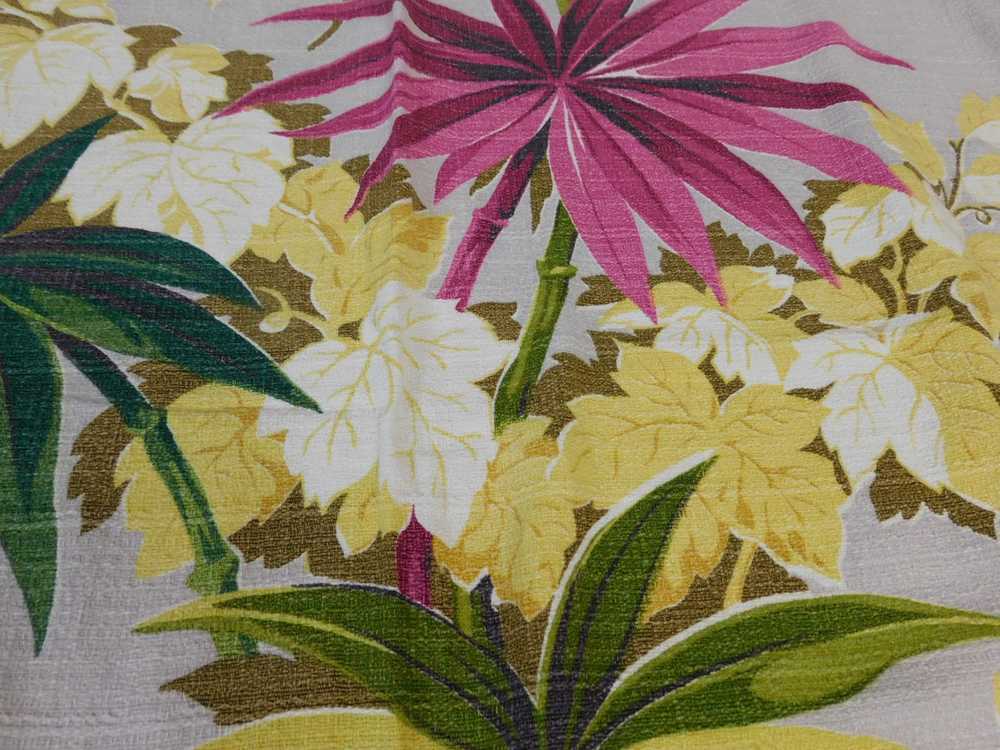 3 Vintage 1940s Grey Floral Barkcloth Fabric Curt… - image 10