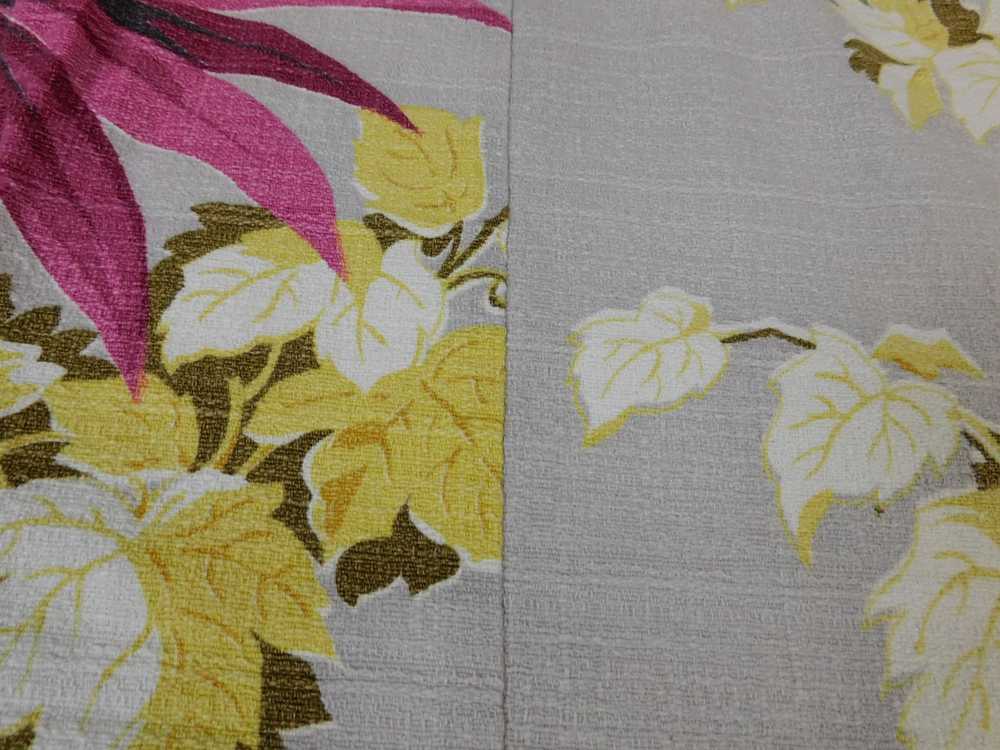 3 Vintage 1940s Grey Floral Barkcloth Fabric Curt… - image 8