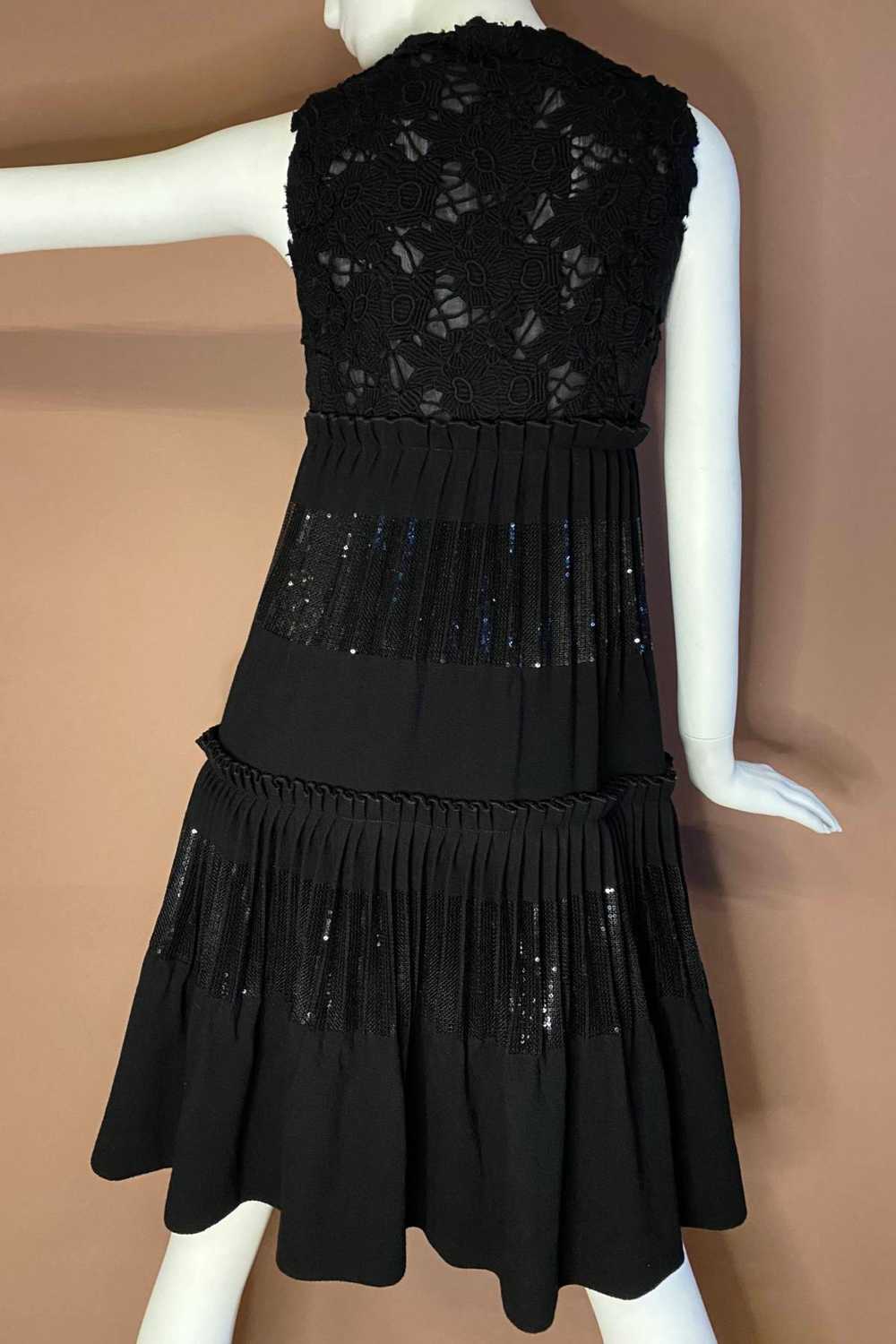 GIAMBATTISTA VALLI PLEATED WOOL AND LACE DRESS - image 3