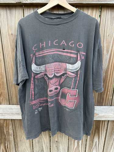 Chicago Bulls × NBA × Vintage Vintage Chicago Bull