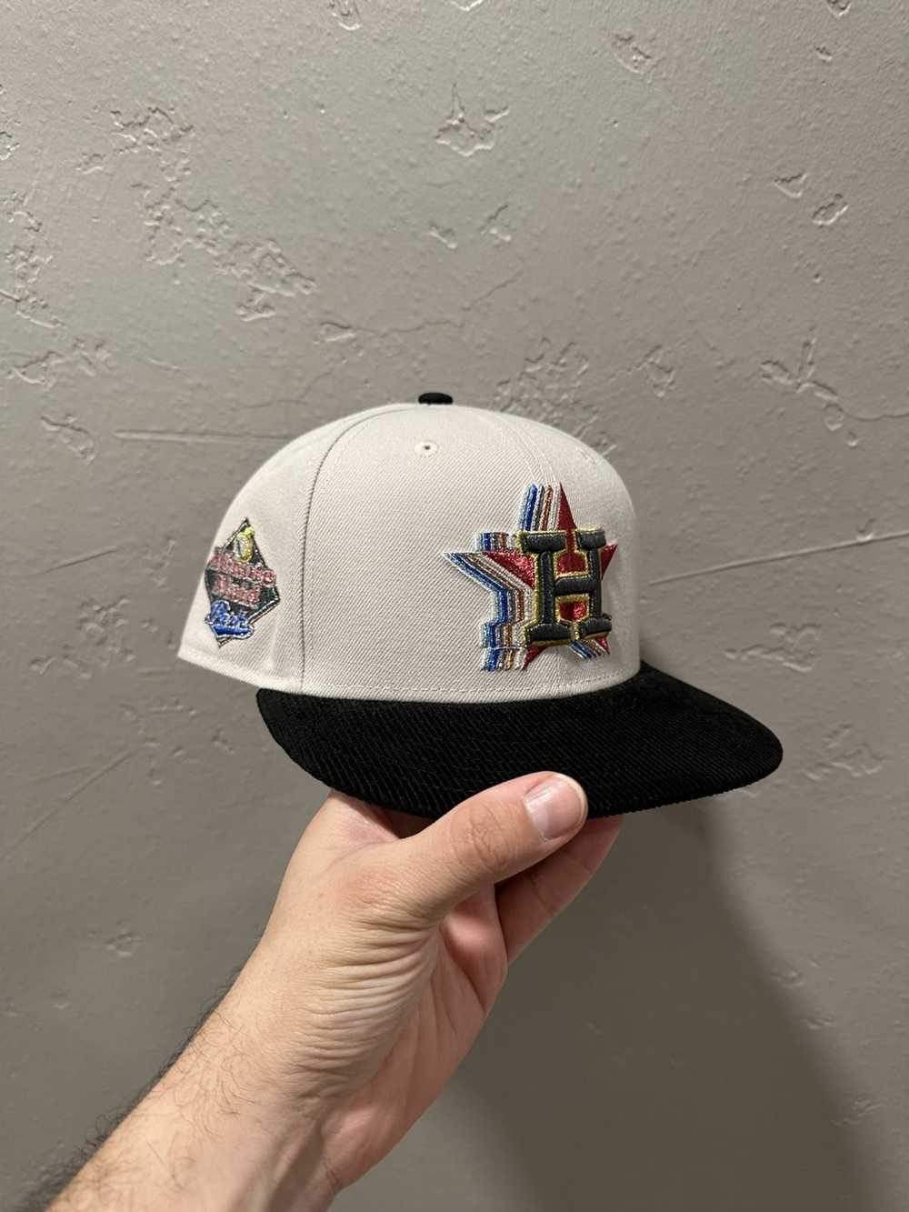 New Era Houston Astros Cap Hat RARE 7 1/8 - image 1