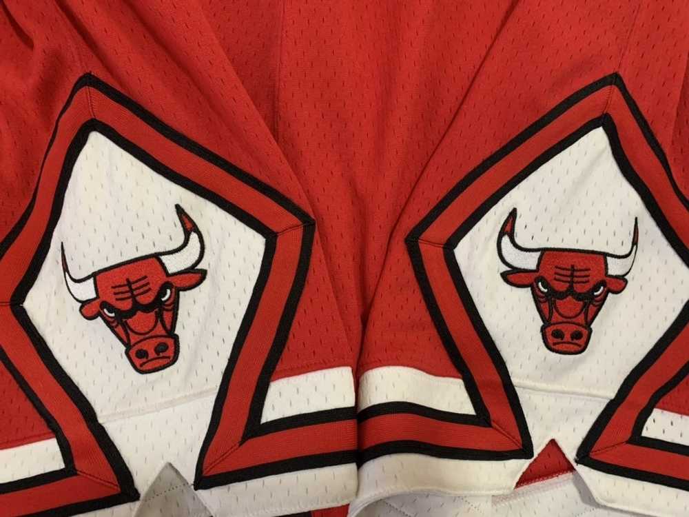 Chicago Bulls × Mitchell & Ness Mitchell and Ness… - image 2
