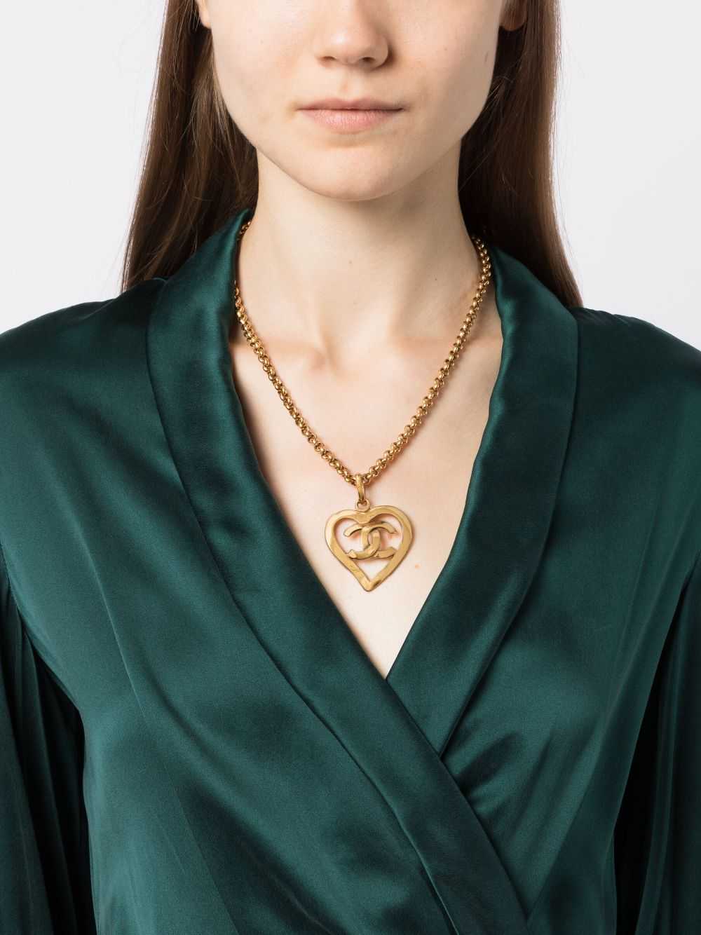 CHANEL Pre-Owned 1995 CC Heart pendant necklace -… - image 2