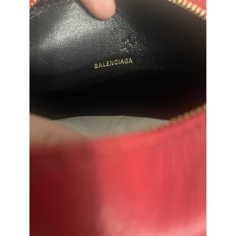 Balenciaga Everyday leather crossbody bag - image 10