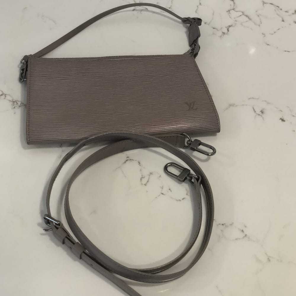 Louis Vuitton Lexington leather handbag - image 11
