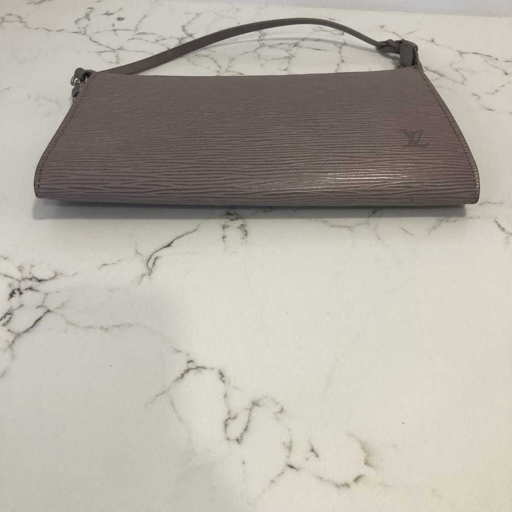 Louis Vuitton Lexington leather handbag - image 7