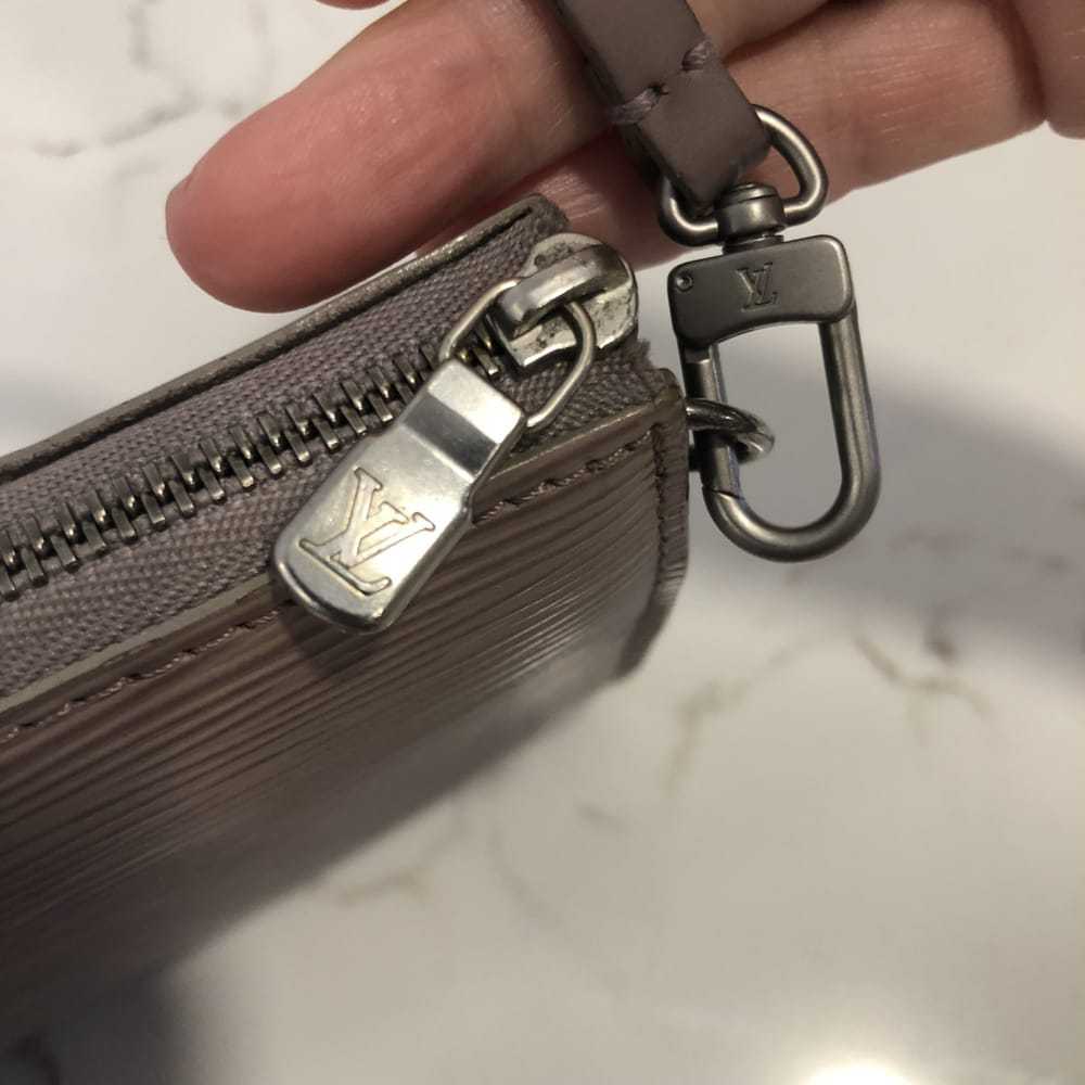 Louis Vuitton Lexington leather handbag - image 9