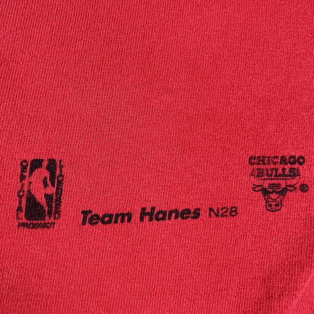 Hanes × NBA × Vintage VTG 90s NBA Chicago Bulls S… - image 7