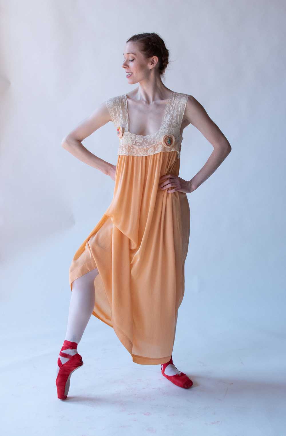 1920s Peach Silk Nightgown - image 3