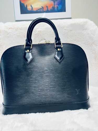 Louis Vuitton Authentic Alma Pm Epi leather