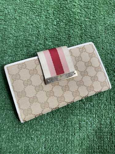 Gucci Compact Brown GG Print Canvas Green Leather Trim Wallet – Vanilla  Vintage