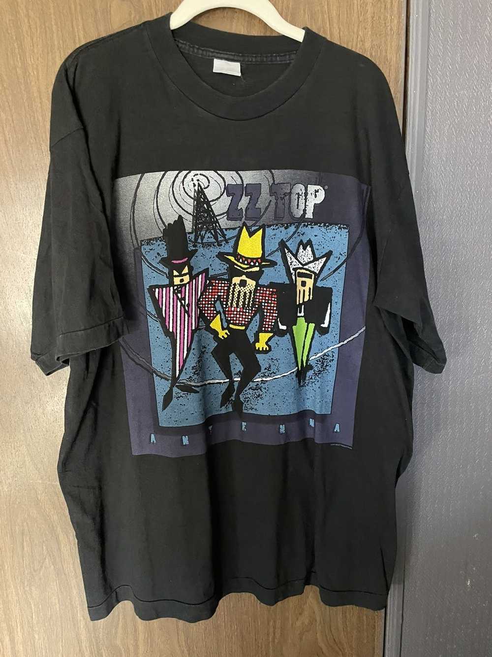 Vintage ZZ Top Antena World tour Tshirt - image 1