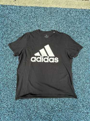 Adidas × Vintage Classic ADIDAS BLACK TEE SHIRT