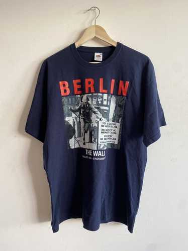 Vintage Vintage Berlin Wall t shirt photo by Pete… - image 1