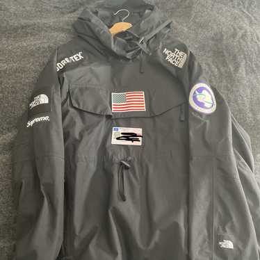 Supreme SS17 x The North Face Trans Antarctica Expedition Fleece Jacket