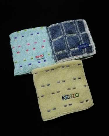 Kenzo LOT OF 3 PIECES Kenzo Hand Towel