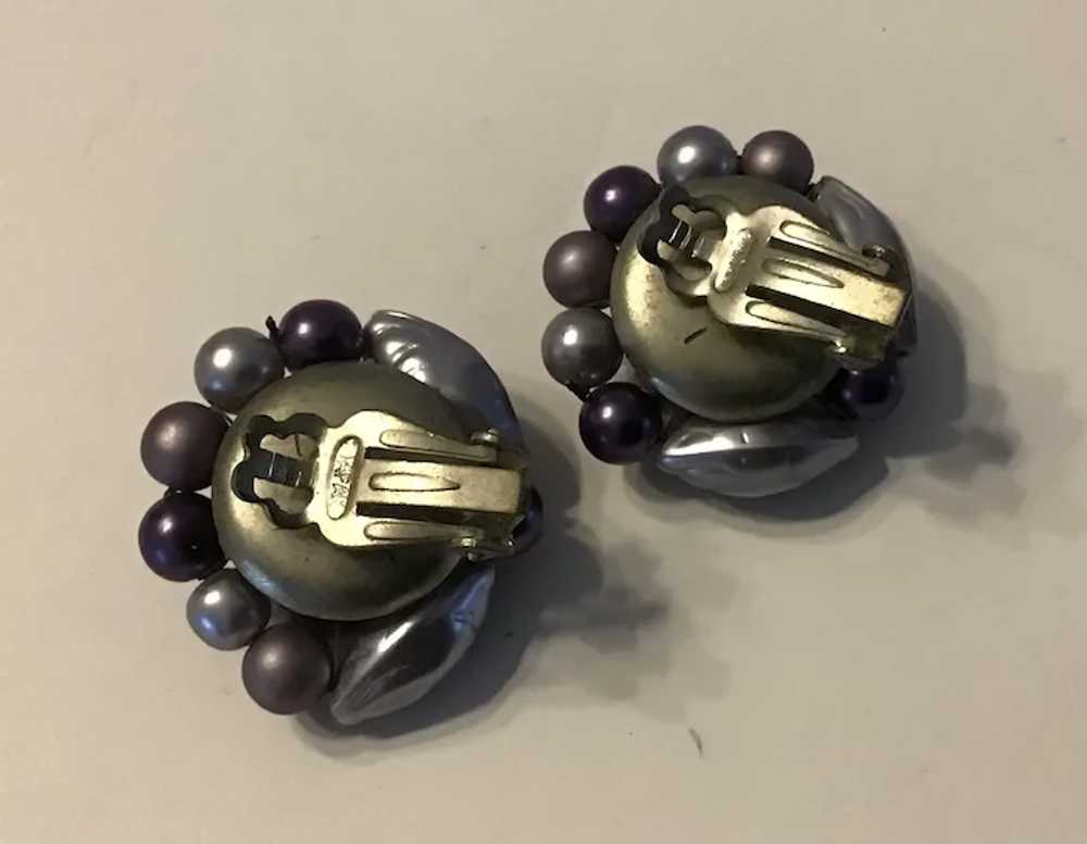 Vintage Clip on Bead Cluster Earrings Plum and Si… - image 4