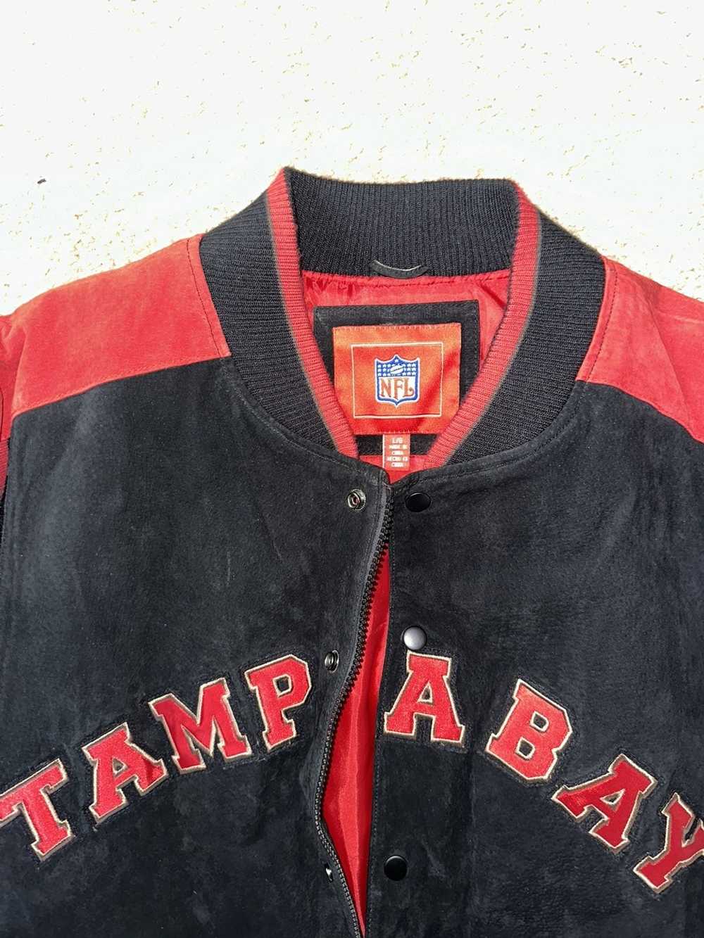 Tampa Bay Buccaneers Logo Legacy Bomber Jacket - BTF Store