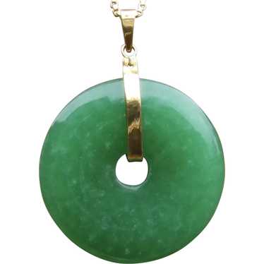 14K Apple Green Jade Jadeite Circle Pendant
