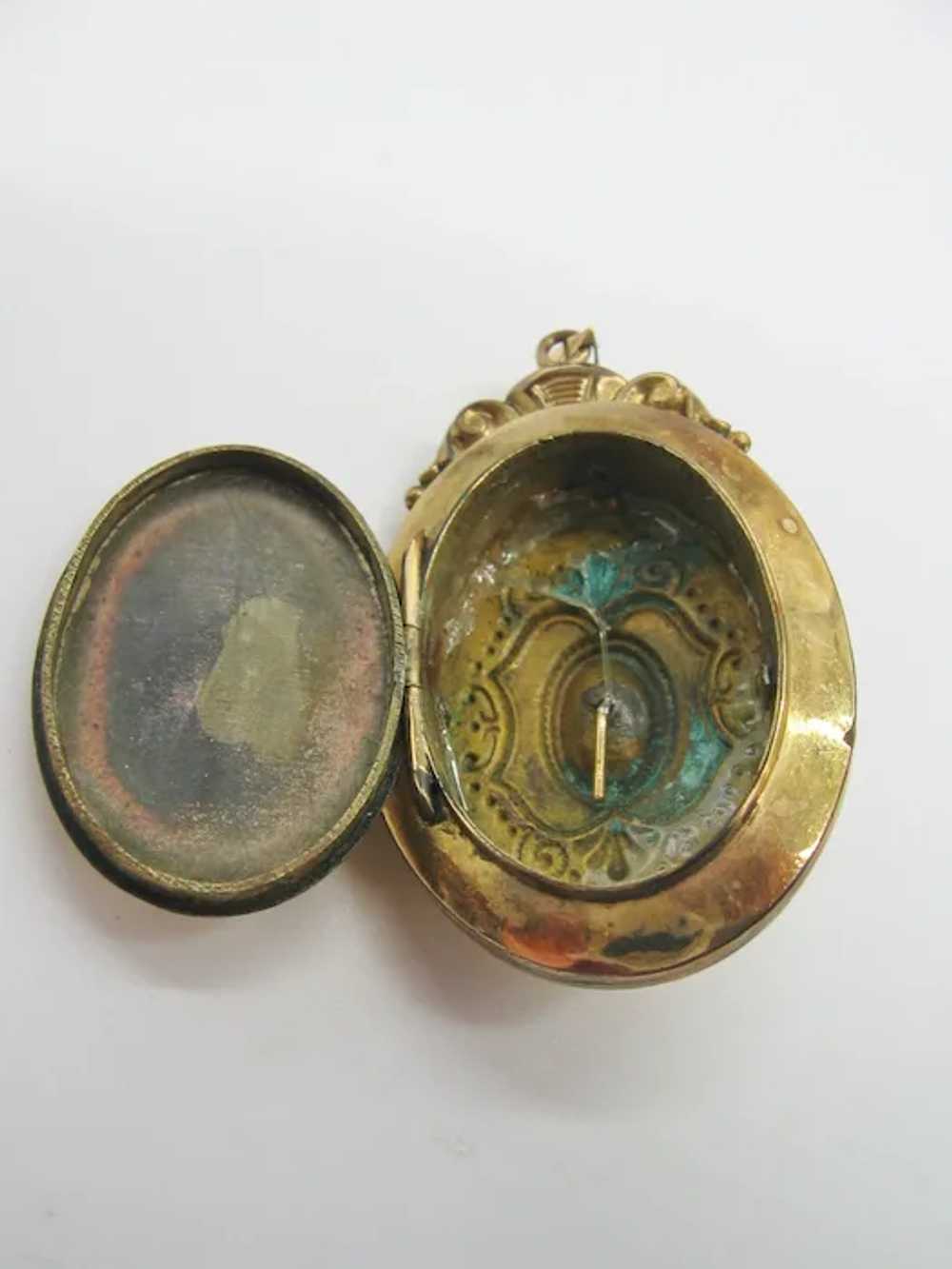 Vintage Victorian Gold Filled Memorial Locket- Pe… - image 5