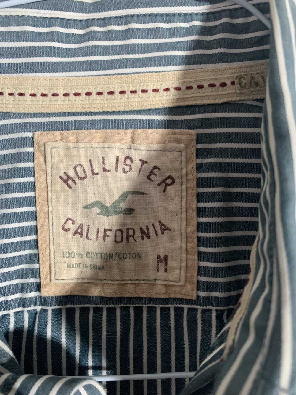 Hollister Hollister California Men's Button Strip… - image 2