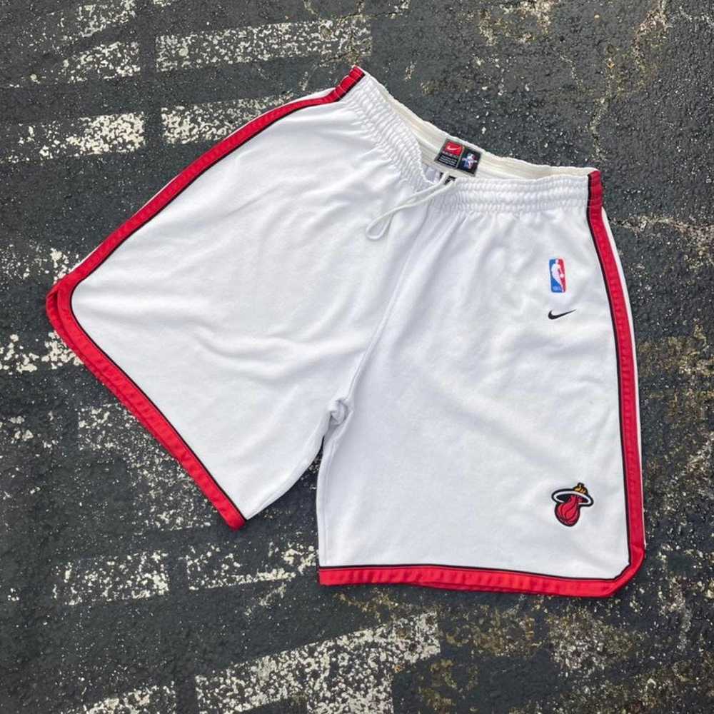 NBA × Nike × Vintage 🔥 Vintage Miami Heat - image 3