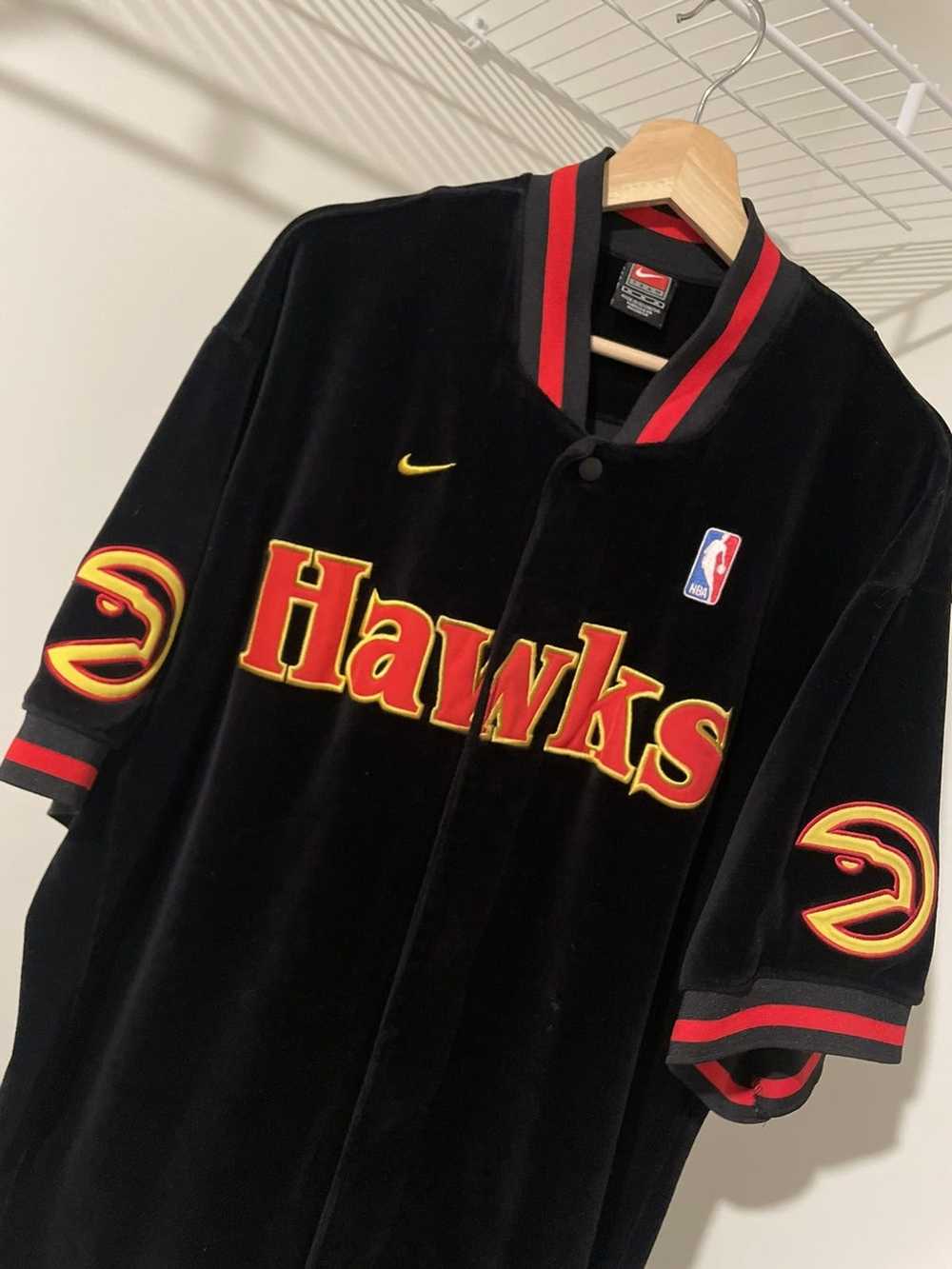 Vintage Atlanta Hawks NIKE NBA Basketball Warm up Jersey 