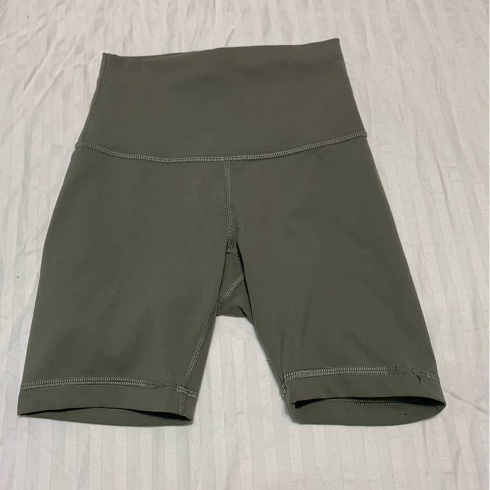 Lululemon Lululemon Wunder Train High-Rise Short … - image 1