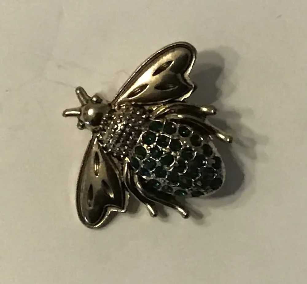 Vintage Figural Gold Tone Bee Pin with Green Rhin… - image 2