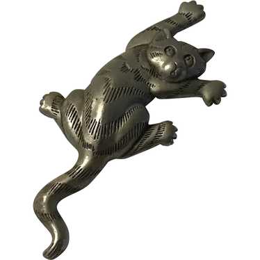 JJ Jonette Figural Climbing Cat Pin