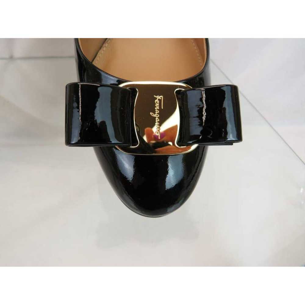 Salvatore Ferragamo Patent leather heels - image 10