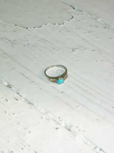 Vintage Solitaire Turquoise Sterling Silver Ring (