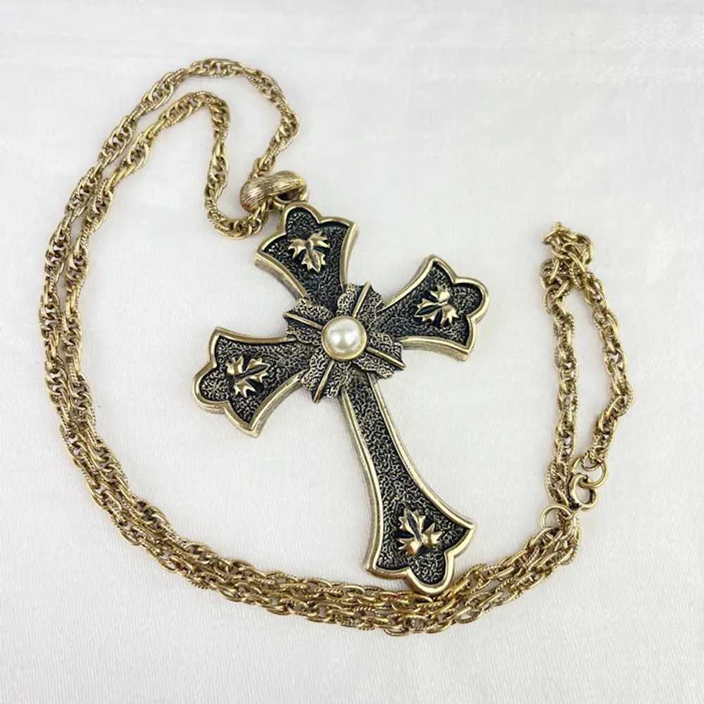 Sarah Coventry Limited Edition 1975 Cross with Fa… - image 6