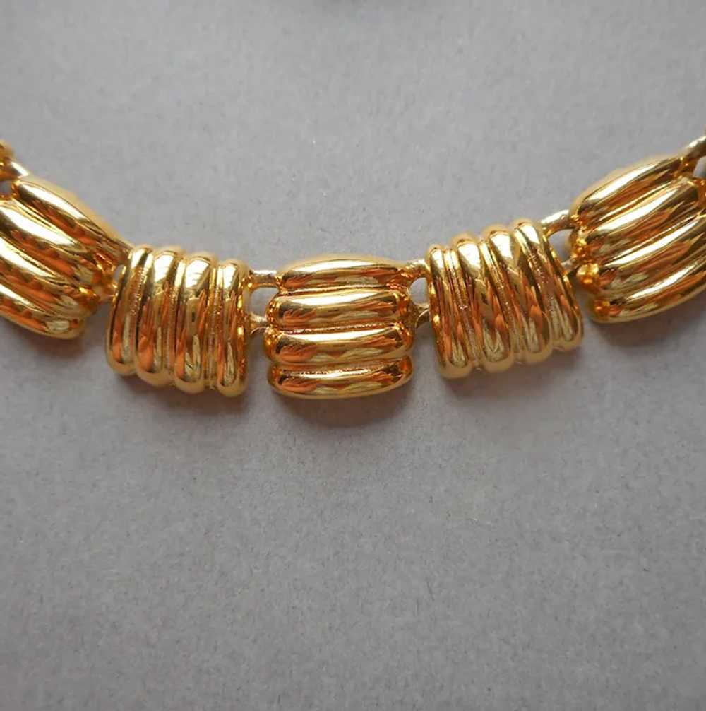 Early 1990s Talbot's Gold Tone Collar Necklace Vi… - image 4