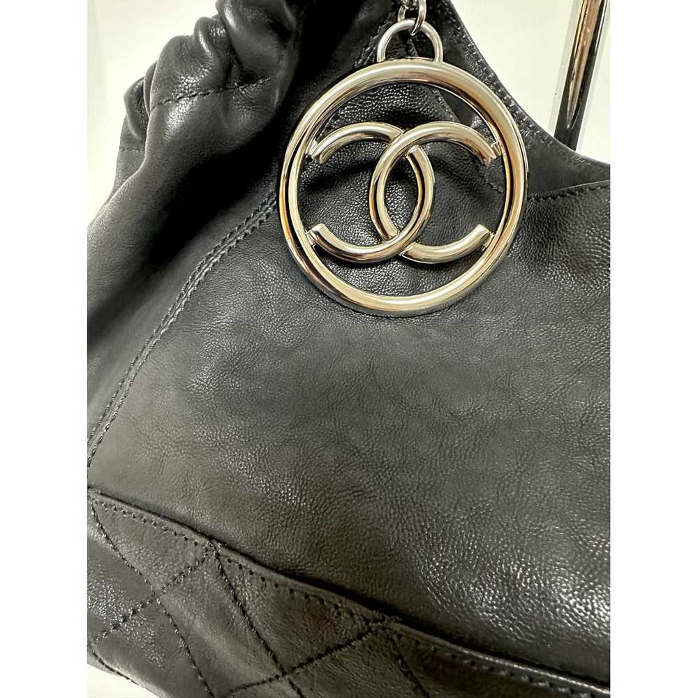 Chanel Coco Cabas leather handbag - image 8