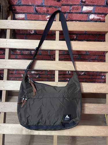 Gregory sling bag outlet size m