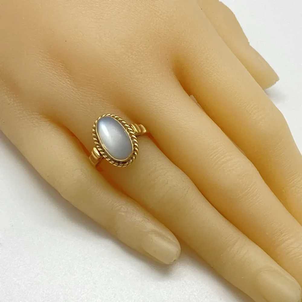 Vintage Moonstone Cabochon Ring 14K Gold - image 2