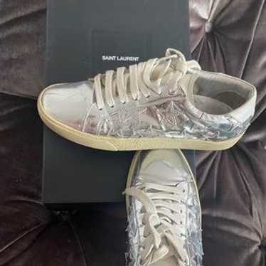 SAINT LAURENT シルバー スニーカー　スター　サイズ41 SAINT LAURENT シルバー スニーカー スター サイズ41