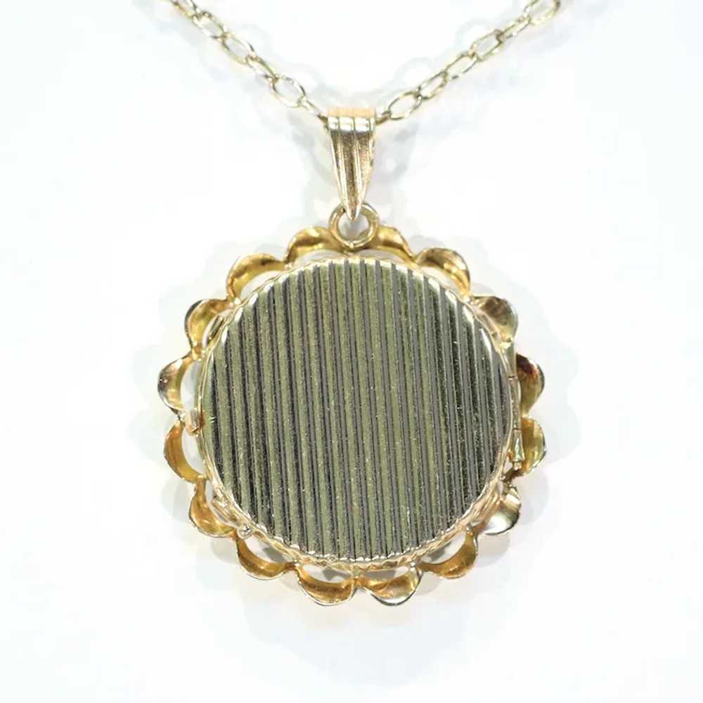 Antique 18k Round Frame Locket with Siblings Port… - image 6