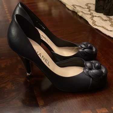 靴 Vintage Chanel Camellia Slingback 39 1/2 Chanel Leather Camellia Canvas Slingback Heels (US 10 / IT