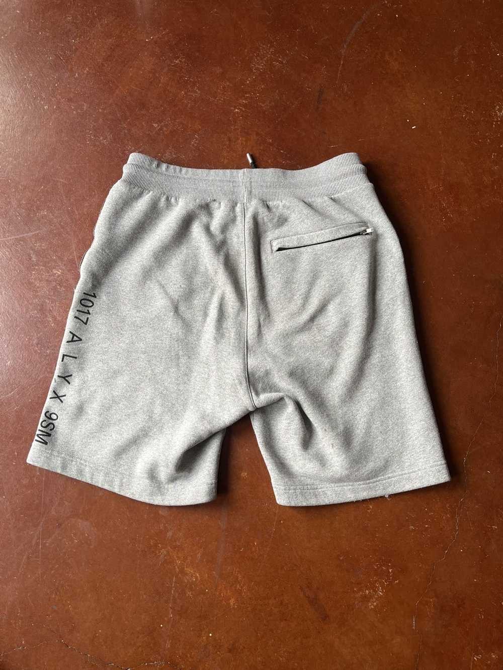 1017 ALYX 9SM 1017 ALYX 9SM Logo Sweat Shorts Grey - image 2