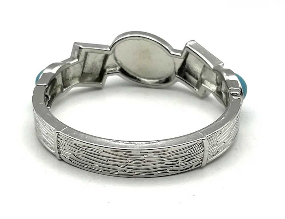 Hinged Etched Silvertone Bracelet with Pretty Fau… - image 10